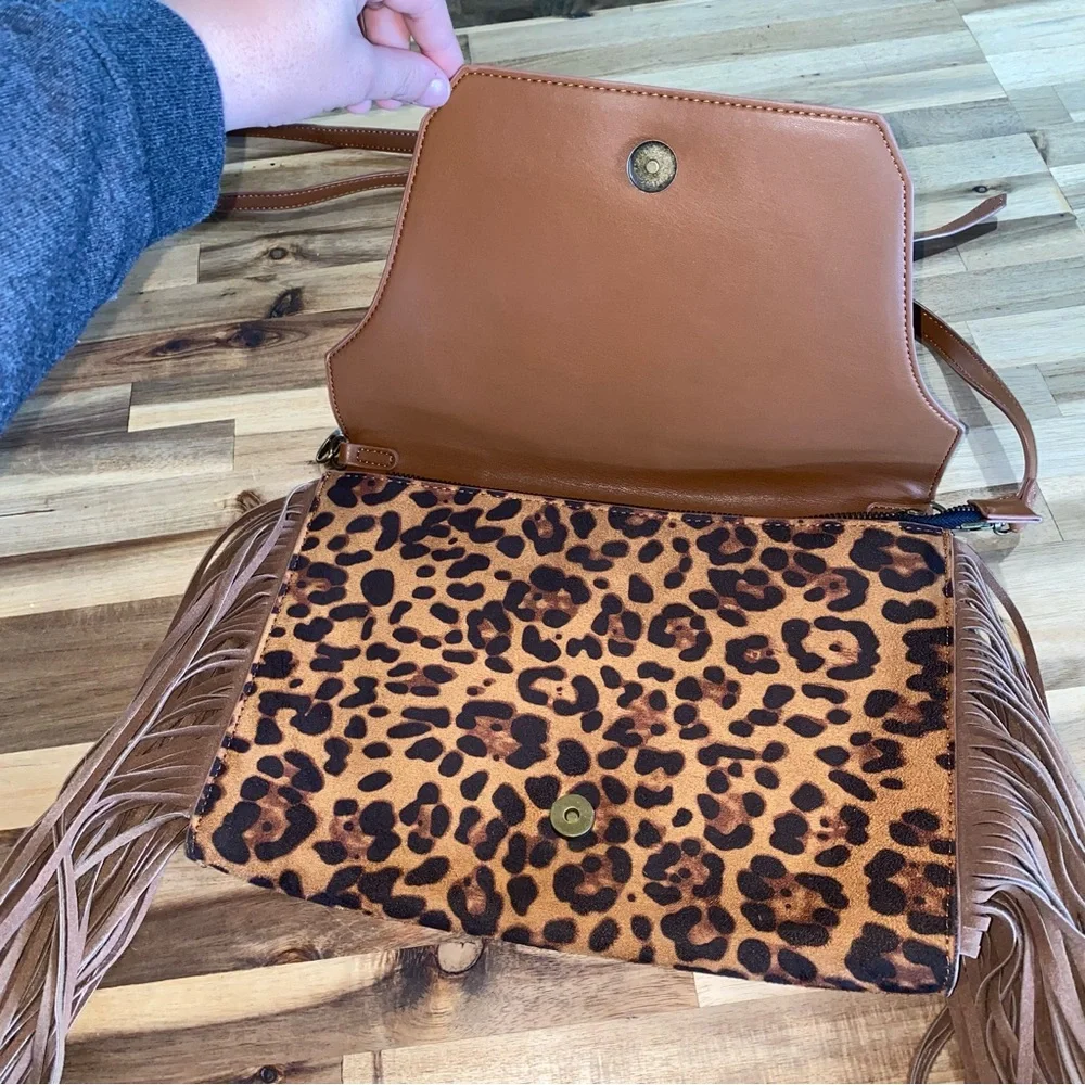 L&B brand Leopard Print Fringe Crossbody Bag NWOT never used!! - Picture 4 of 12